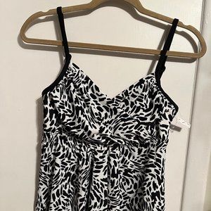 NWT AZUL TANKINI TOP SZ 10